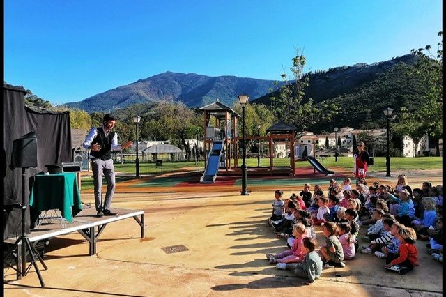 MAGIA EN COLEGIO DE BENAVAHIS